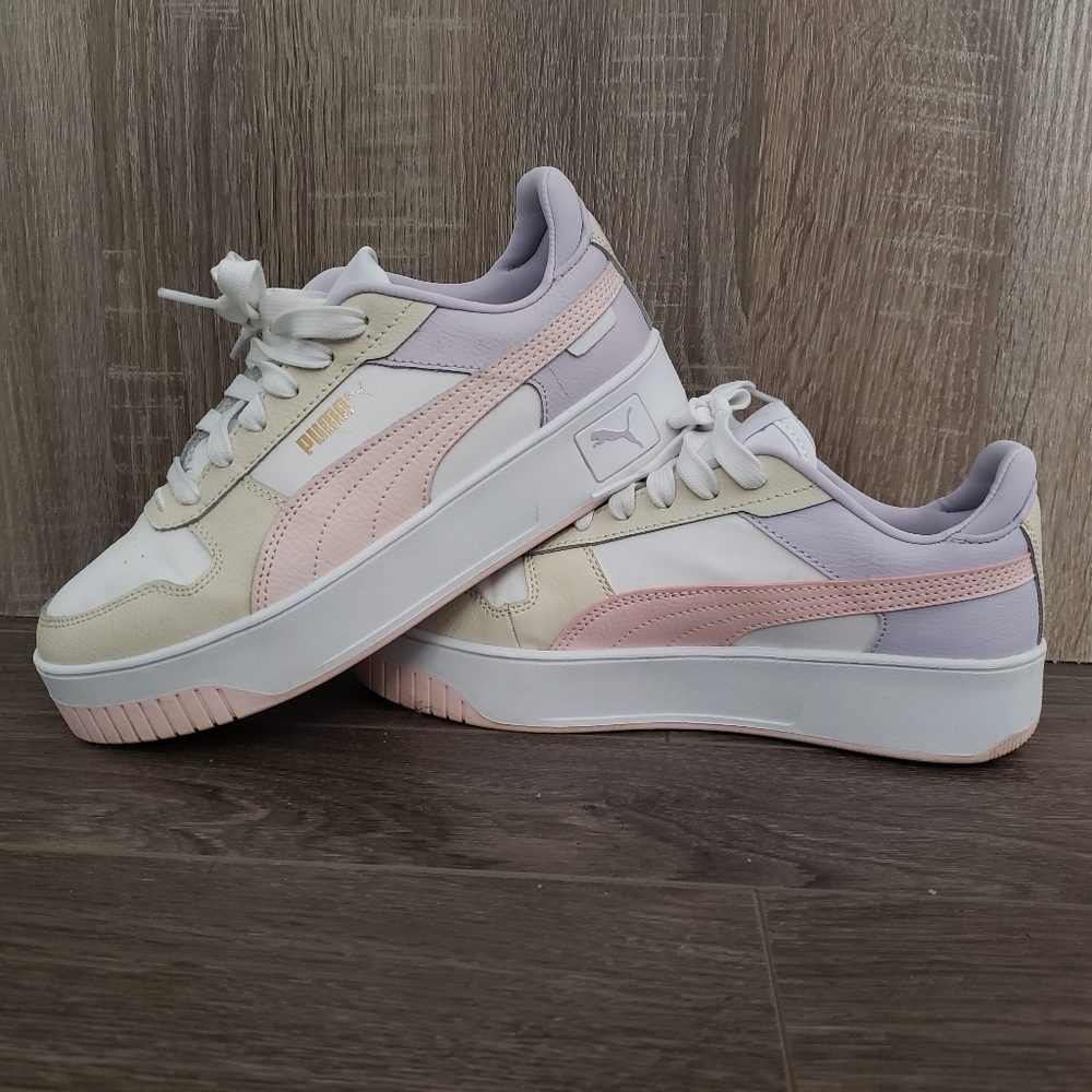 Puma Size 7 Women's Carina Street Sneaker